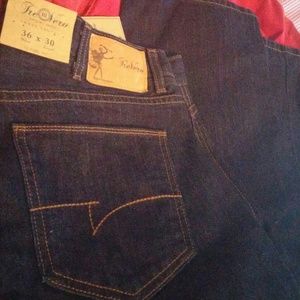 NWT Mens 36x30 Tre III Vero(Three Truths)- classic