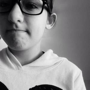 Meet your Posher, Hayle