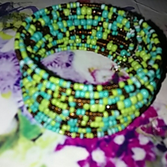 4 Bracelets ! Spring Colorss - Picture 4 of 4