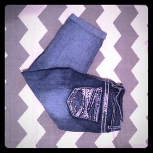 Cute denim capris with bling!!