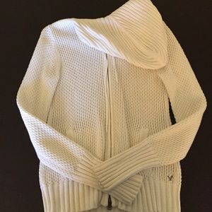 Sweater hoodie in excellent condition