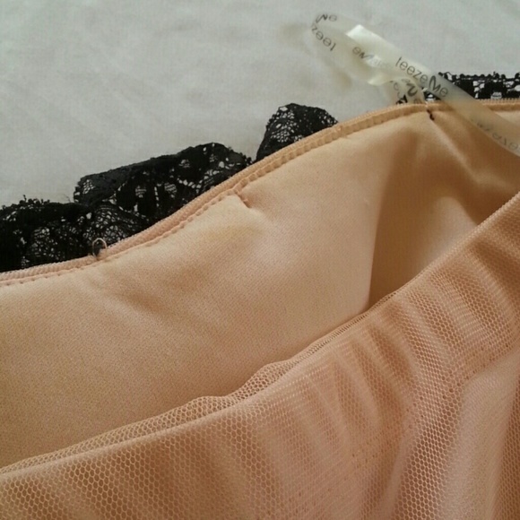 Blush pink and black semiformal dress - Picture 4 of 4