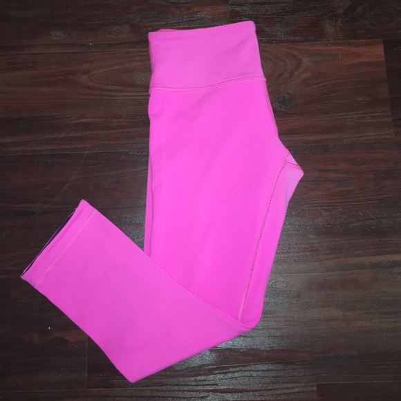 lululemon athletica Pants - REVERSIBLE lululemon cropped tights!💗💙 size 4!
