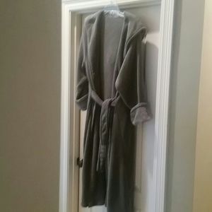Pure cuddly lounge robe with hood