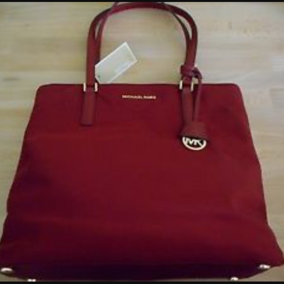 🚫SOLD🚫Michael Kors Morgan Tote Cherry Red - Picture 5 of 5
