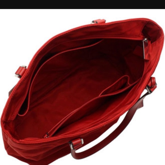 🚫SOLD🚫Michael Kors Morgan Tote Cherry Red - Picture 3 of 5