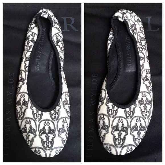 New Authentic Thomas Wylde Flats with Box and Bags - Picture 2 of 4