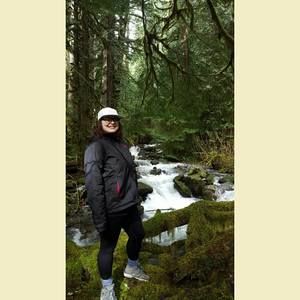 Meet your Posher, Emmie