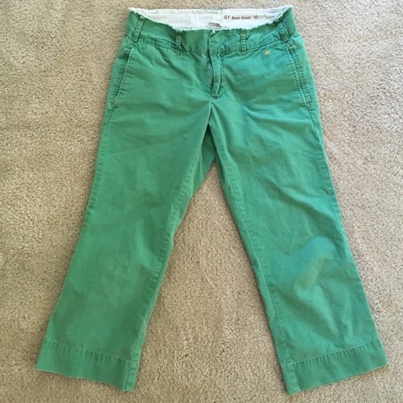 Anthropologie green capris - size 2