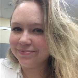 Meet your Posher, Angelle