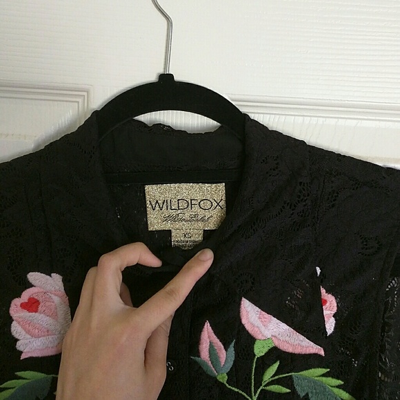 Wildfox black lace roses sleevele blouse rare - Picture 2 of 4