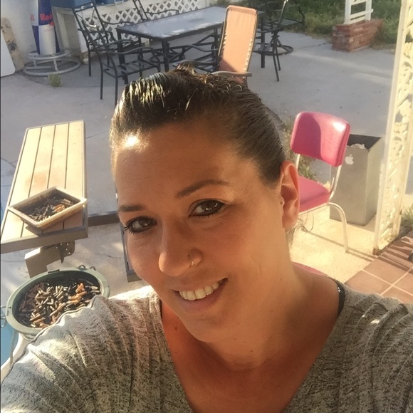 Meet your Posher, Melisa - Picture 1 of 1