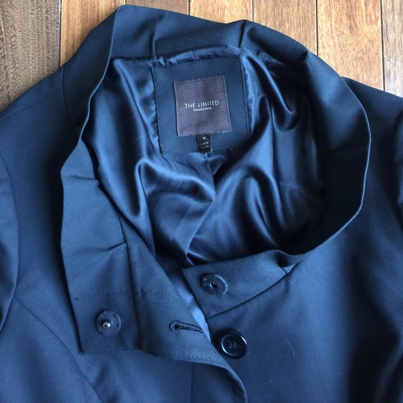 Trendy Limited Jacket - Picture 2 of 2