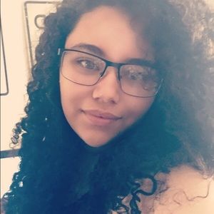 Meet your Posher, Laila