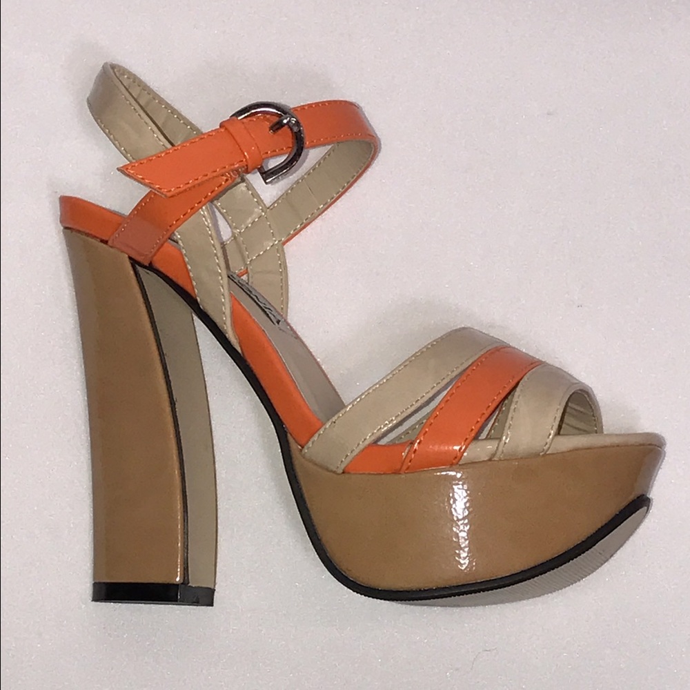NEW Patent leather sandal