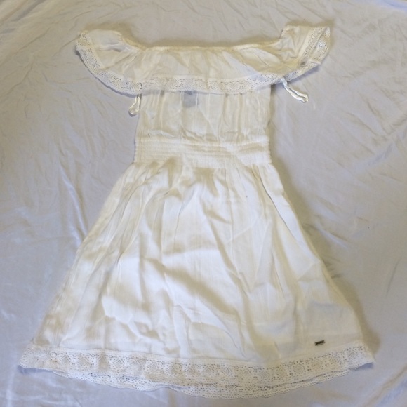 Hollister NWT lace cream off shoulder dress!