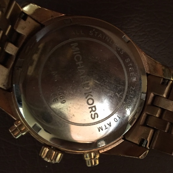 Michael Kors watch - Picture 2 of 5