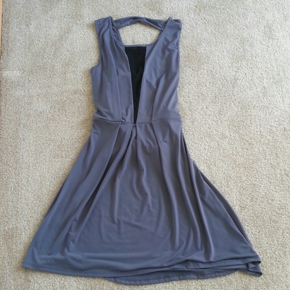 Dress - Picture 2 of 4