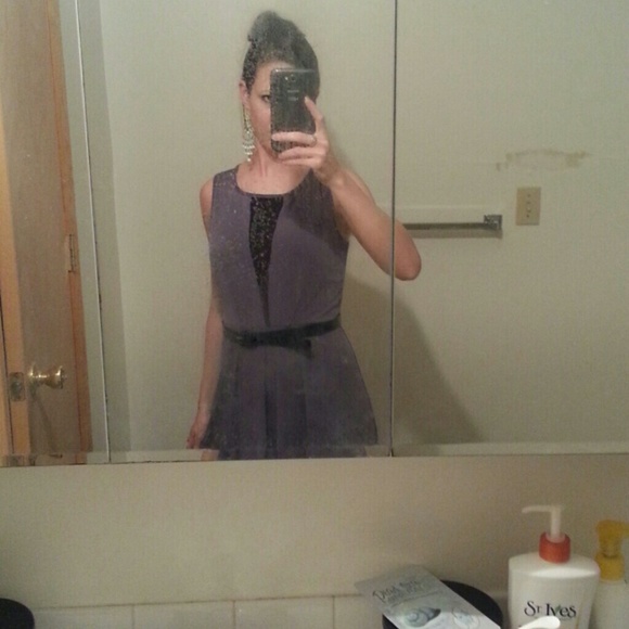 Dress - Picture 3 of 4