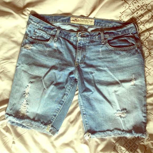 Hollister burmuda shorts