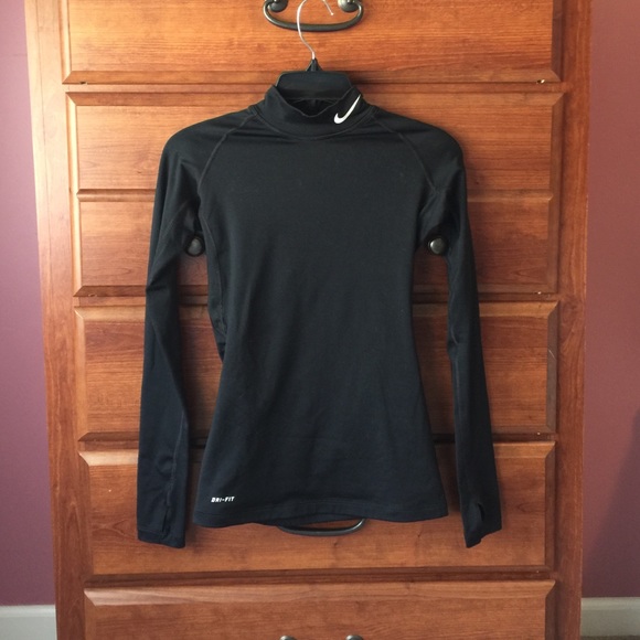 ⚡️FLASH SALE ⚡️Nike Pro Long Sleeve "Under Armor"