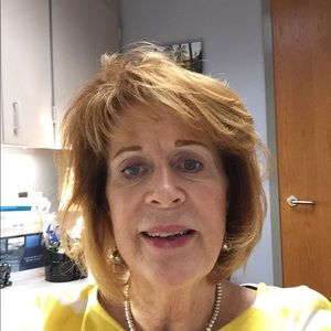 Meet your Posher, Lana