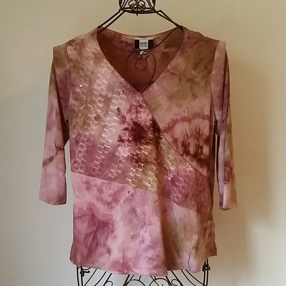 Womens 3/4 sleeve top (size 14-16)