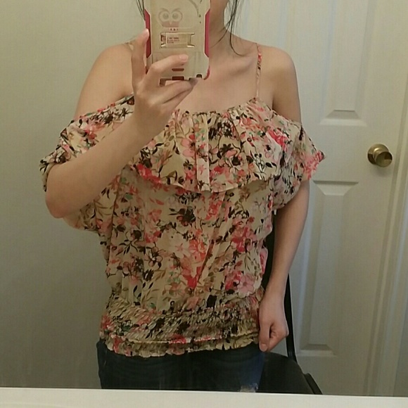 Shoulders top