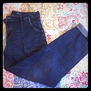 Gap roll up Capri jeans