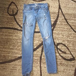 Hollister ripped skinny jeans