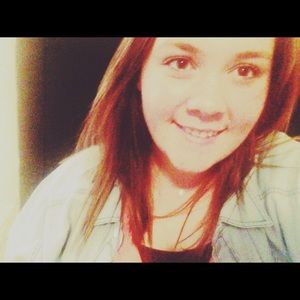 Meet your Posher, Halee