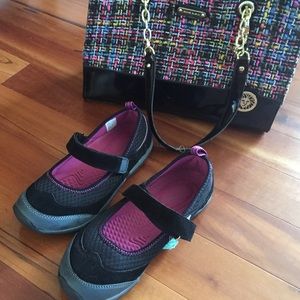 Lands end Mary Jane shoes!