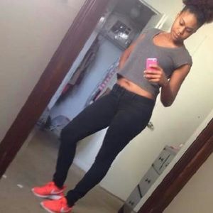 American Eagle Black super stretch jegging