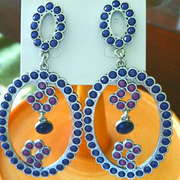 Brand New Dangling Statement Earrings - Picture 2 of 4