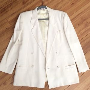 Light cream blazer