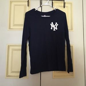 Baseball tee