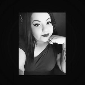 Meet your Posher, Erika