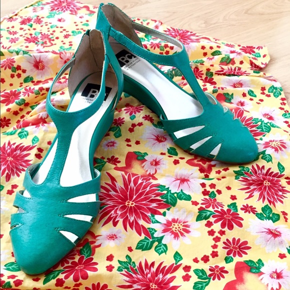 🌻 Nordstrom turquoise wedge sandals