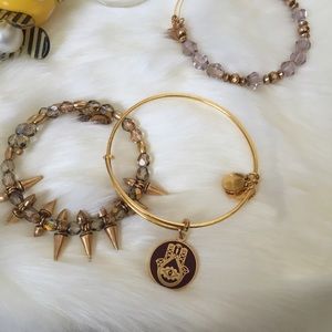 Gold/Cabernet enamel hand of Fatima bangle