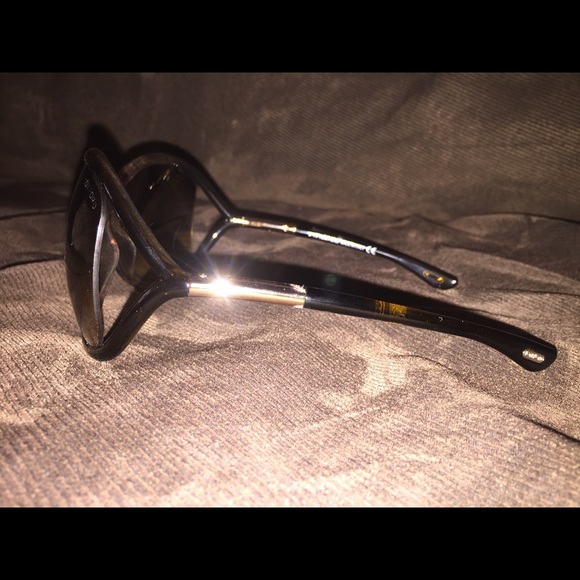 Tom Ford WHITNEY OVERSIZED SOFT ROUND SUNGLASSES - Picture 2 of 4