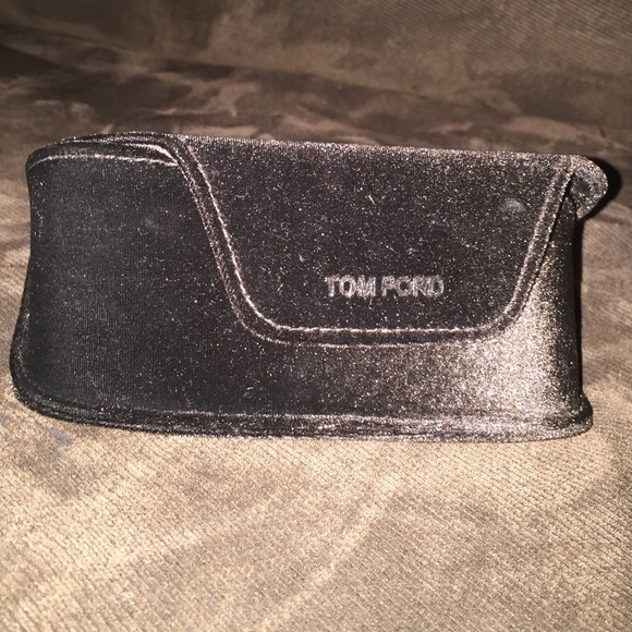 Tom Ford WHITNEY OVERSIZED SOFT ROUND SUNGLASSES - Picture 4 of 4