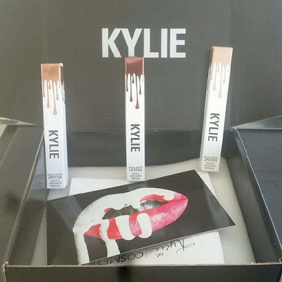 Kylie Cosmetics Reign Lip Kit