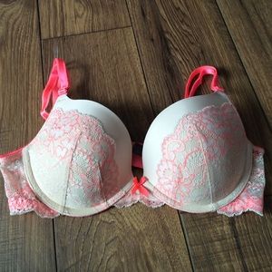 Victoria's Secret Dream Angels push-up bra
