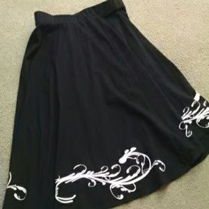 Black skirt by Effie's Heart