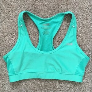 Reduced again.‼️Final Price‼️Avia sports bra