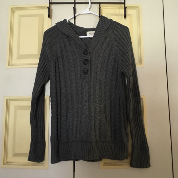 Hooded sweater