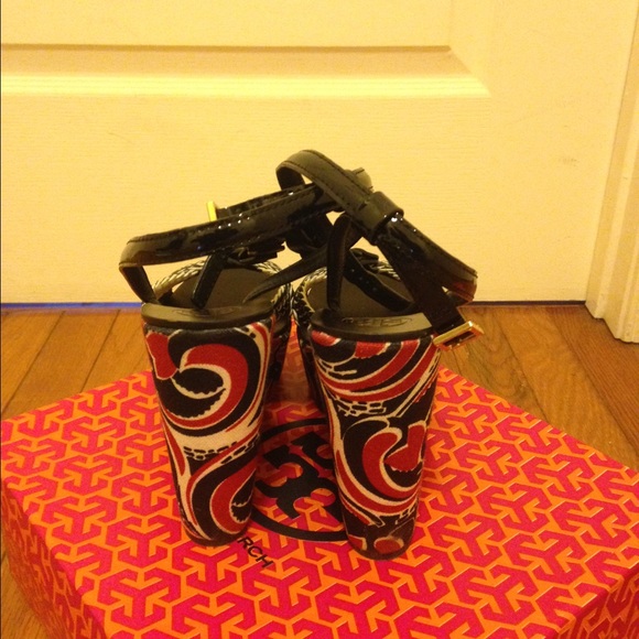 SOLD - Picture 3 of 4