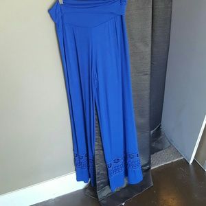 Blue cotton pants with lace at the bottom