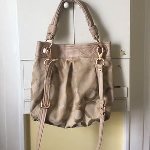Tan Coach Crossbody/shoulder bag