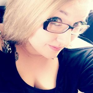 Meet your Posher, Lena